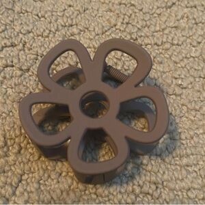 Brown Flower-Shaped hair clip